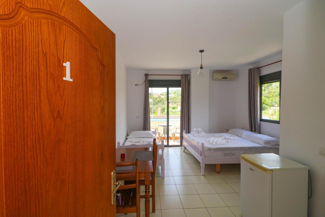 Bora Rooms Химара Экстерьер фото