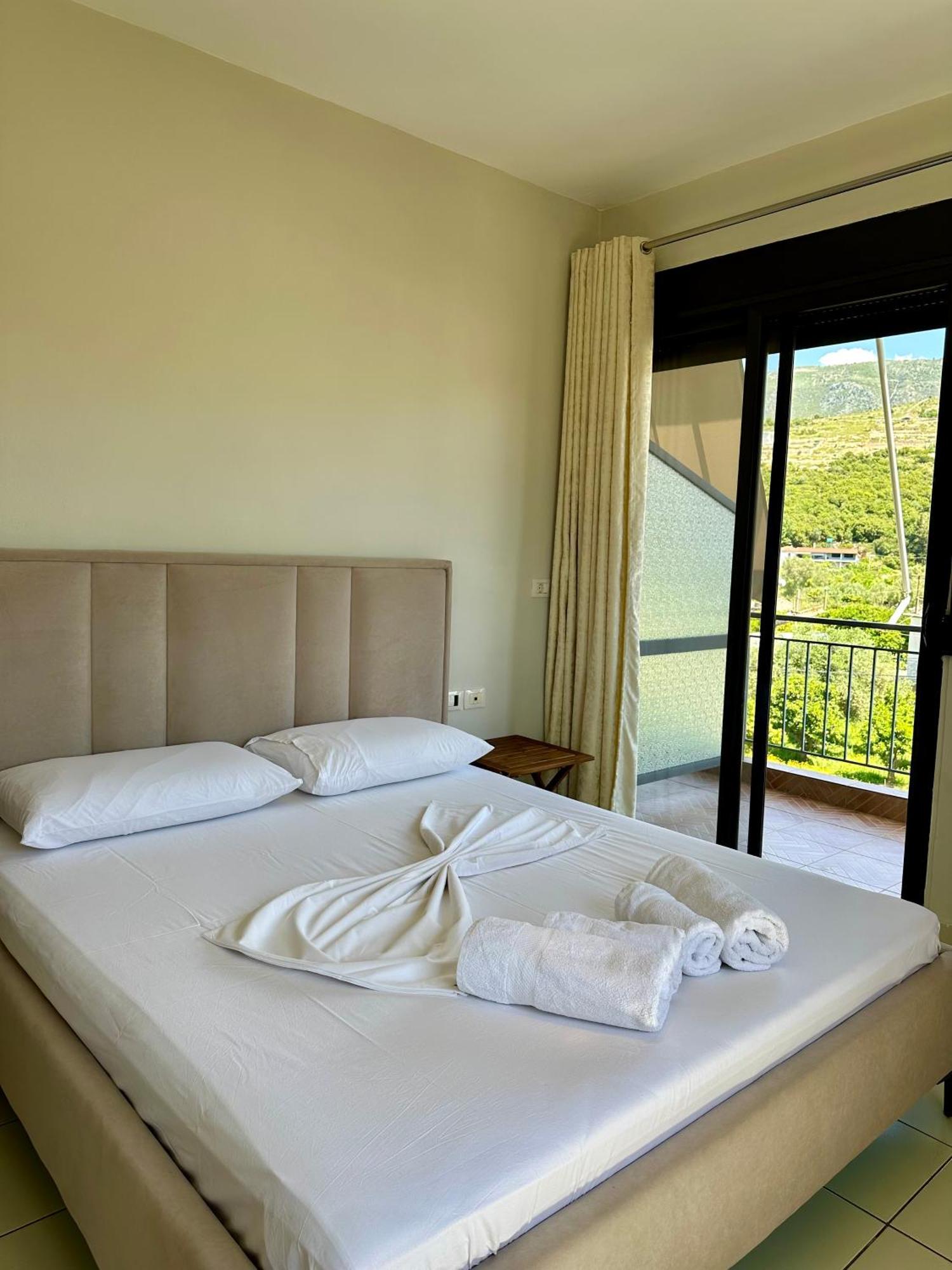 Bora Rooms Химара Экстерьер фото